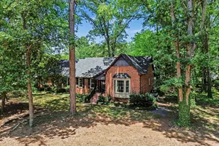 5221 Dutchman Dr, Raleigh, NC 27606 - Photo 5