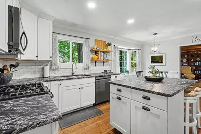 5221 Dutchman Drive, Raleigh, NC 27606 - Photo 17