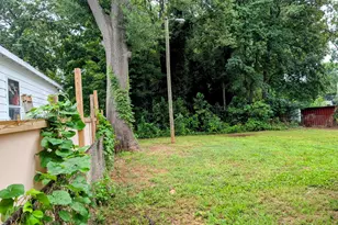 409 S Anthony St, Burlington, NC 27215 - Photo 7