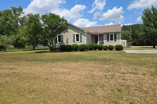 221 Country Ln, Clayton, NC 27520 - Photo 7