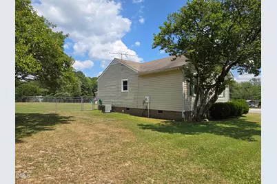 221 Country Lane, Clayton, NC 27520 - Photo 13