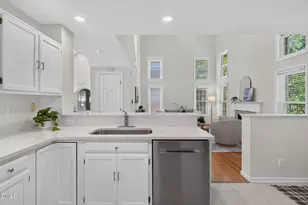 212 Mint Hill Dr, Cary, NC 27519 - Photo 15