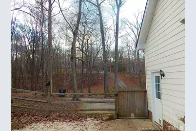 6610 Lipscomb Drive, Durham, NC 27712 - Photo 35
