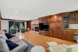 5537 Parkwood Dr, Raleigh, NC 27612 - Photo 3