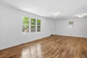 203 Scarlett Dr, Chapel Hill, NC 27517 - Photo 13