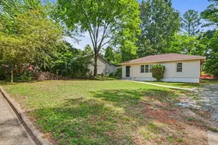 203 Scarlett Dr, Chapel Hill, NC 27517 - Photo 3