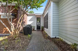 127 Graylyn Dr, Chapel Hill, NC 27516 - Photo 9