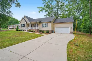 212 Tanglewood Dr, Louisburg, NC 27549 - Photo 3