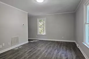 5906 Applewood Ln, Raleigh, NC 27609 - Photo 5