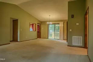 409 Dalkin Ct, Burlington, NC 27215 - Photo 13