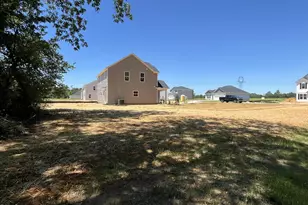 202 Baxley Dr, Dunn, NC 28334 - Photo 5