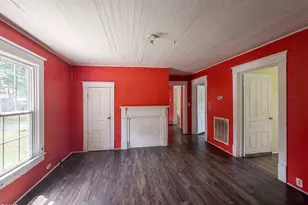621 McIver St, Sanford, NC 27330 - Photo 3