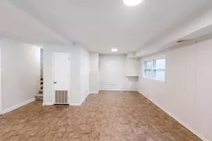 917 Hillview Dr, Cary, NC 27511 - Photo 13