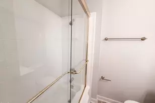 917 Hillview Dr, Cary, NC 27511 - Photo 9