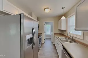 345 Gray Ghost St, Benson, NC 27504 - Photo 5