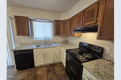 5837 Shady Grove Circle, Raleigh, NC 27609 - Photo 5
