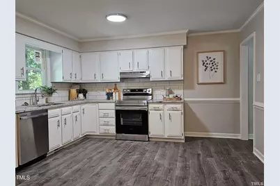 5904 Applewood Lane, Raleigh, NC 27609 - Photo 3