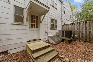 1103 Nichols Dr, Raleigh, NC 27605 - Photo 29