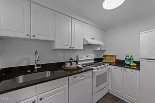 1103 Nichols Dr, Raleigh, NC 27605 - Photo 27