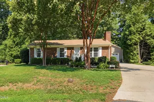 701 N Dale Ct, Burlington, NC 27215 - Photo 1