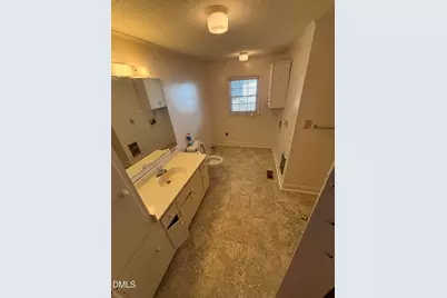 240 Vicksboro Road, Henderson, NC 27536 - Photo 5