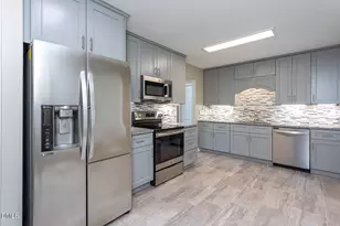 3004 Emcutta Ct, Raleigh, NC 27604 - Photo 9