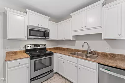 585 Cokesbury Park Lane, Fuquay Varina, NC 27526 - Photo 15