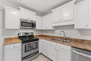 585 Cokesbury Park Ln, Fuquay Varina, NC 27526 - Photo 15