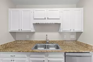 3412 Masters Dr, Hope Mills, NC 28348 - Photo 13