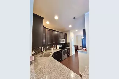 7221 Terregles, Raleigh, NC 27617 - Photo 9