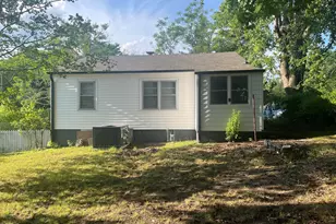 504 Powell St, Henderson, NC 27536 - Photo 3