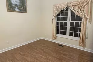 303 Rowe Rd, Chapel Hill, NC 27516 - Photo 5