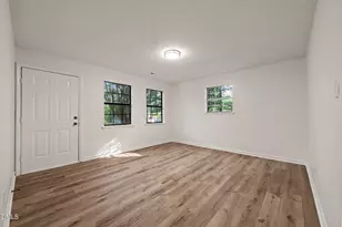 613 Locust Rd, Hillsborough, NC 27278 - Photo 3