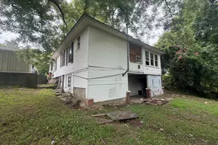 106 N 17th St, Erwin, NC 28339 - Photo 5