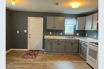 132 S Elizabeth Street, Henderson, NC 27536 - Photo 3