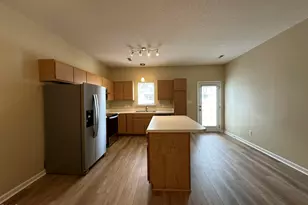 312 Commons Dr, Holly Springs, NC 27540 - Photo 5