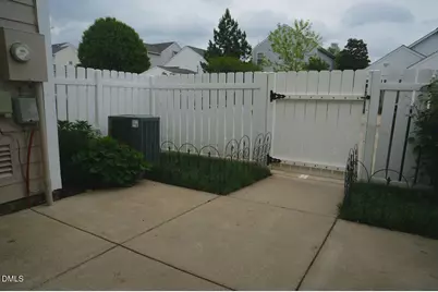 312 Commons Drive, Holly Springs, NC 27540 - Photo 19