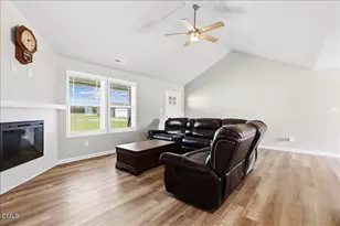 206 Tuscany Cir, Princeton, NC 27569 - Photo 5