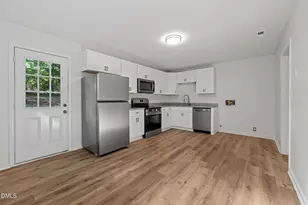 614 Locust Rd, Hillsborough, NC 27278 - Photo 9
