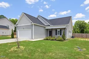 124 Carissa Dr, Smithfield, NC 27577 - Photo 3