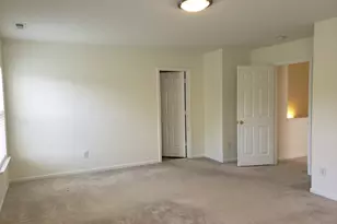 718 Delta Downs Dr, Cary, NC 27519 - Photo 9