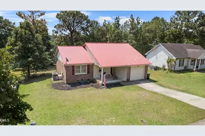 210 Eppingdale Drive, Spring Lake, NC 28390 - Photo 3