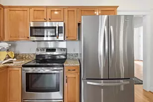 913 Edgewater Cir, Chapel Hill, NC 27516 - Photo 17