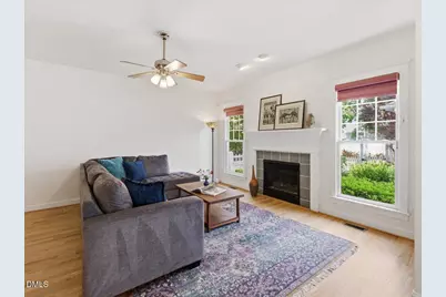 913 Edgewater Circle, Chapel Hill, NC 27516 - Photo 9
