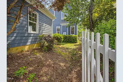 913 Edgewater Circle, Chapel Hill, NC 27516 - Photo 41
