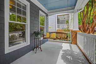913 Edgewater Cir, Chapel Hill, NC 27516 - Photo 3