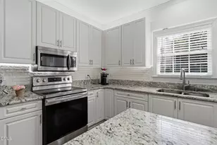 503 Cricketfield Ln, Cary, NC 27518 - Photo 15