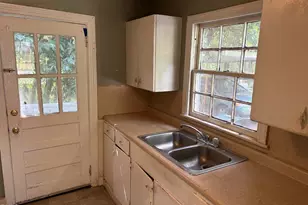 1709 Shawnee St, Durham, NC 27701 - Photo 5