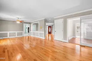 109 E Wind Ln, Cary, NC 27518 - Photo 21