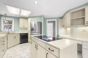 109 E Wind Ln, Cary, NC 27518 - Photo 9